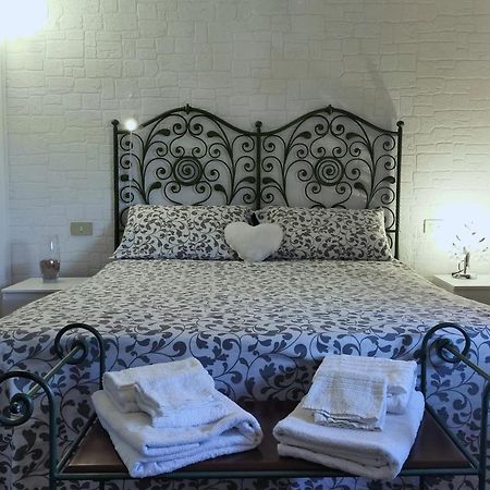 Luxury Apartment Magnolia Terrace Fregenae Exterior foto